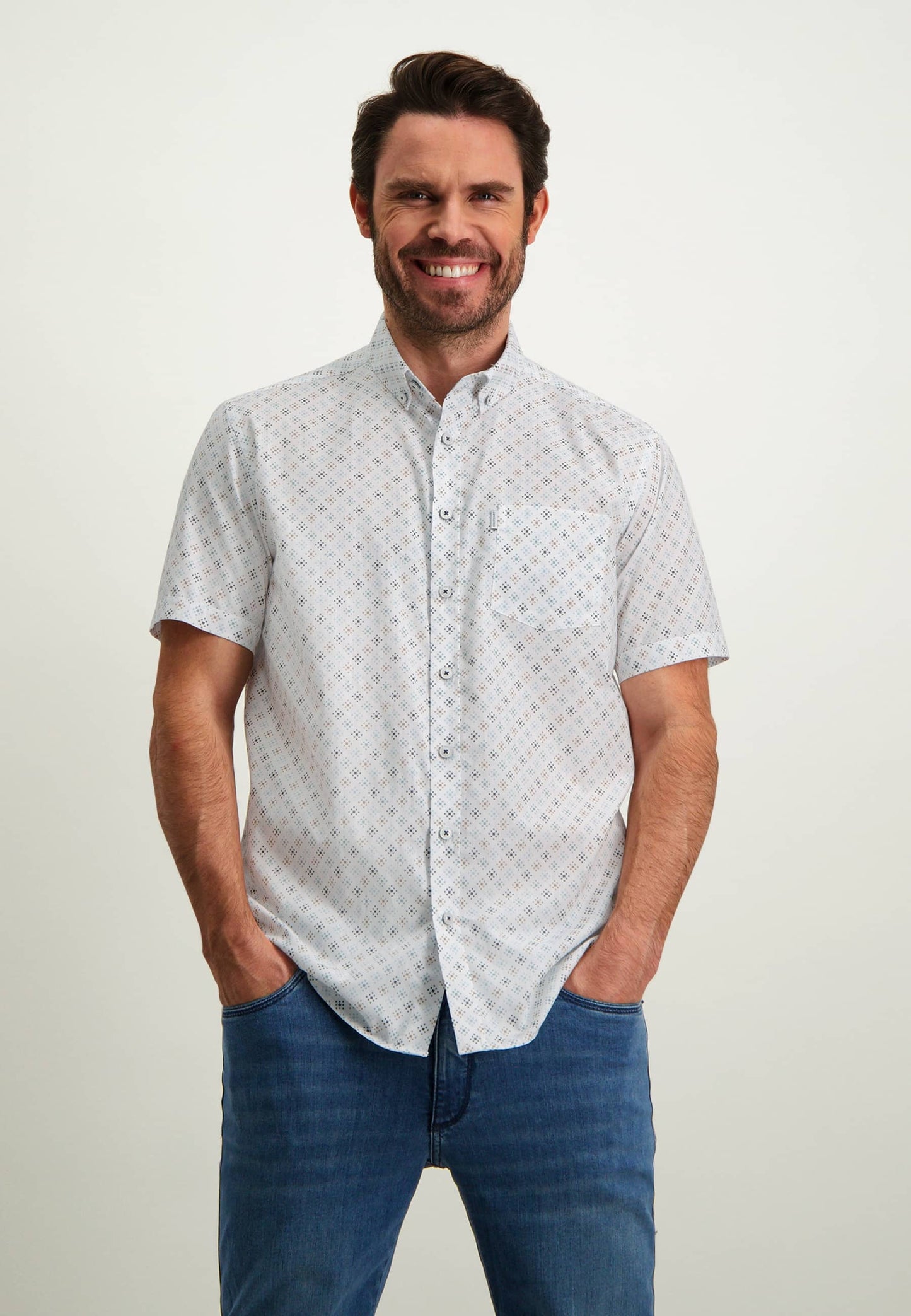 White cotton regular fit short sleeve shirt with red print State of Art - 14205/1144