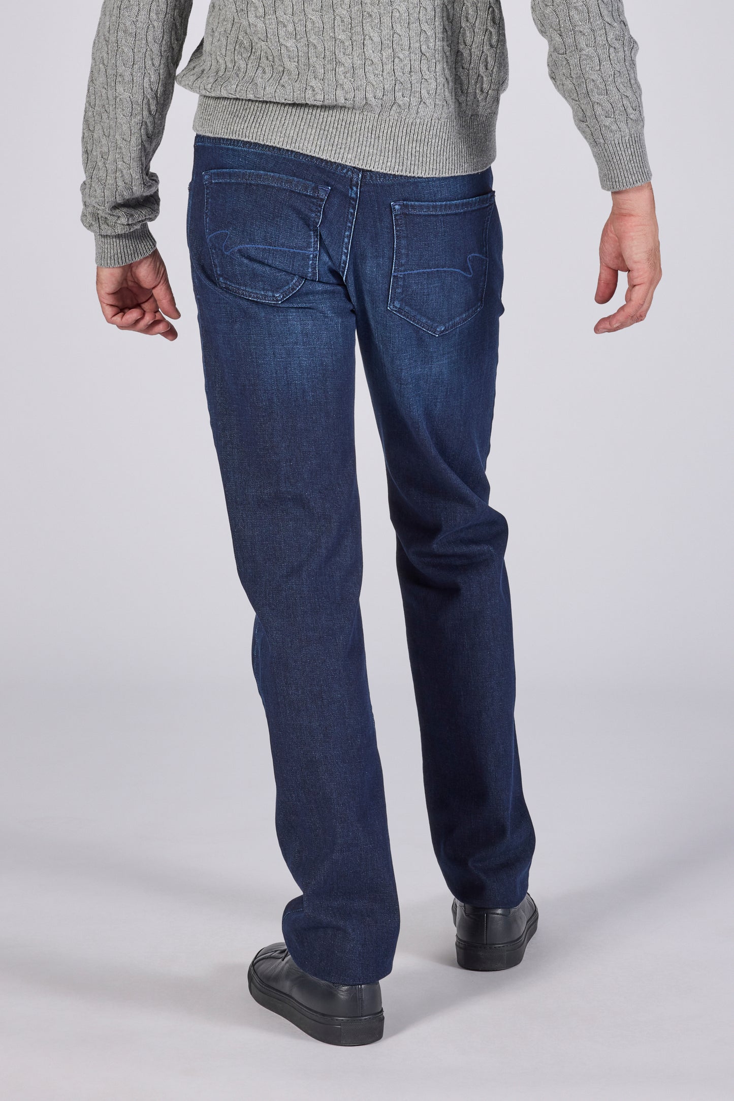 Donkerindigo comfort fit jeans Zilton - George 08/942