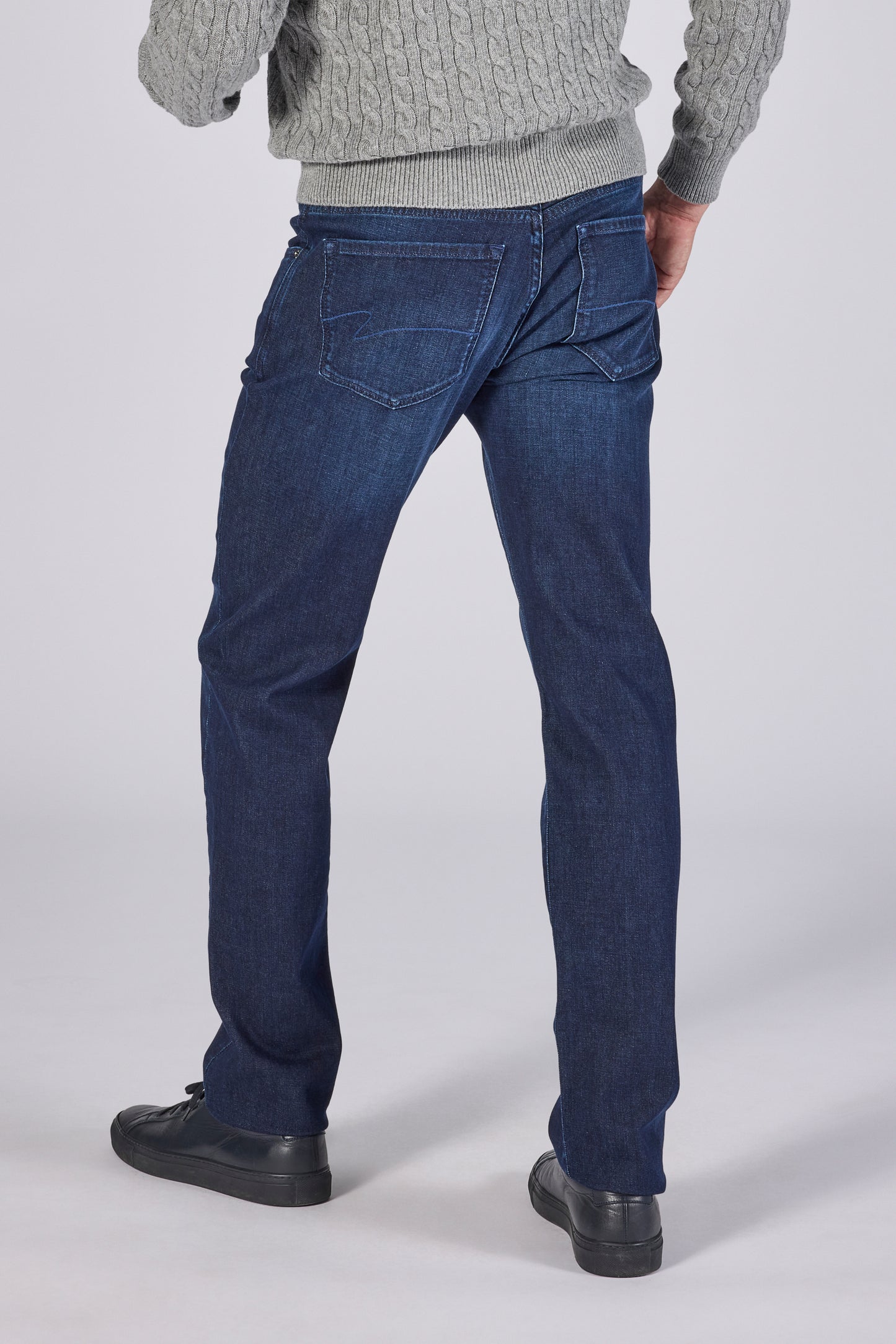 Donkerindigo comfort fit jeans Zilton - George 08/942