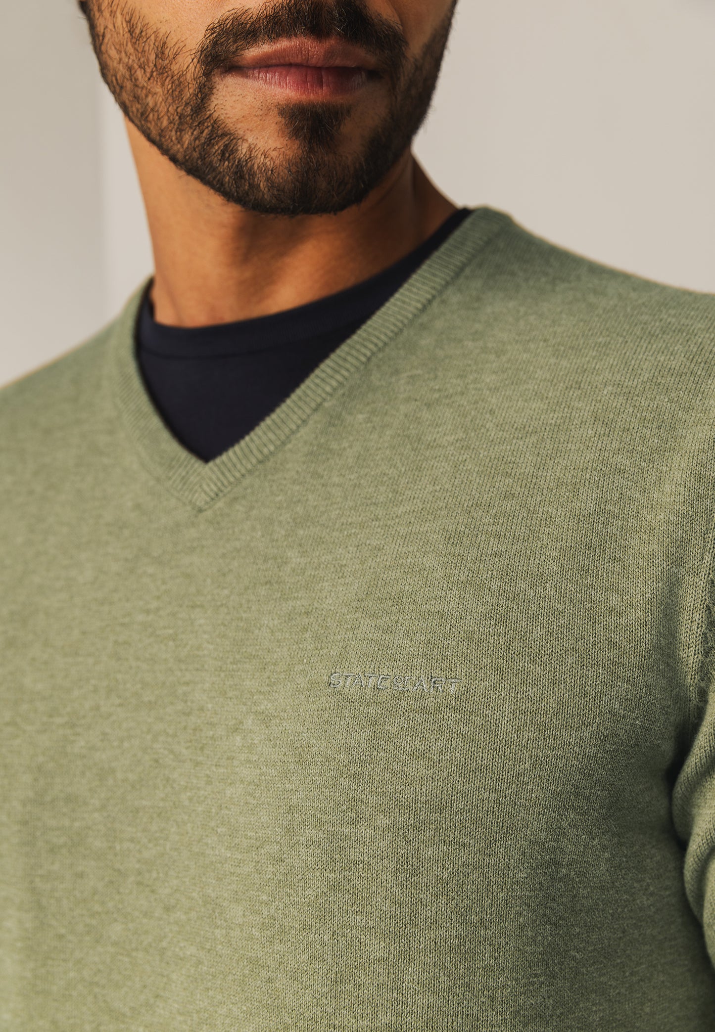 Blue cotton V-neck pullover State of Art - 25003/5700