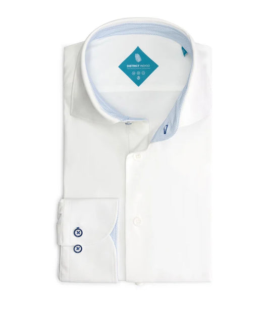 White slim fit performance shirt with light blue accent District Indigo - 7.21.025.750/007