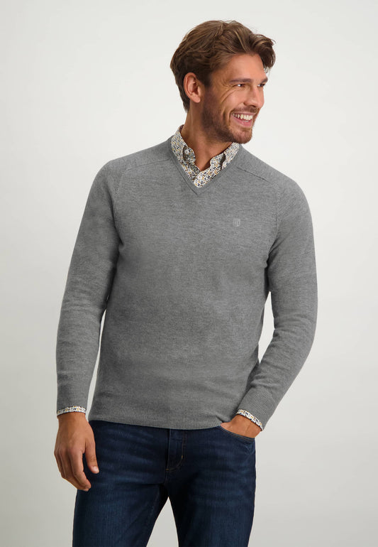 Grey woolen V-neck pullover State of Art - 22000/9200